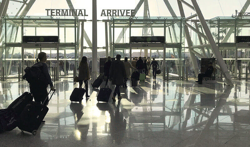 offre transfert aéroport riad Dar Housnia à Marrakech