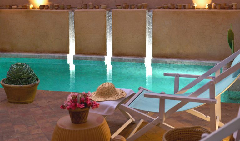 piscine riad Dar Housnia à Marrakech